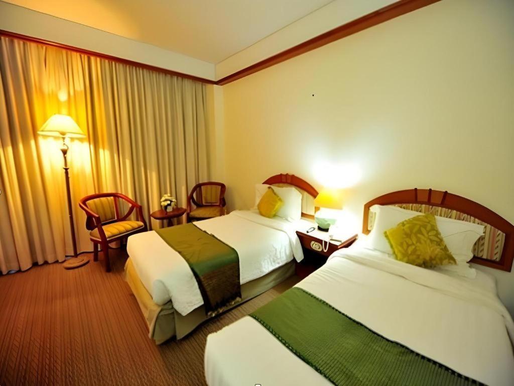Green World Palace Hotel Songkhla Luaran gambar